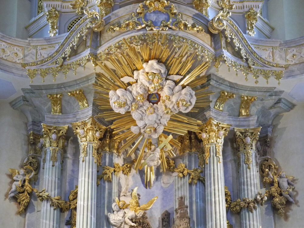 Johann Christian Feige d. Ä. und Benjamin Thomae: Altar der Frauenkirche in Dresden (1738). Foto: SchiDD.
