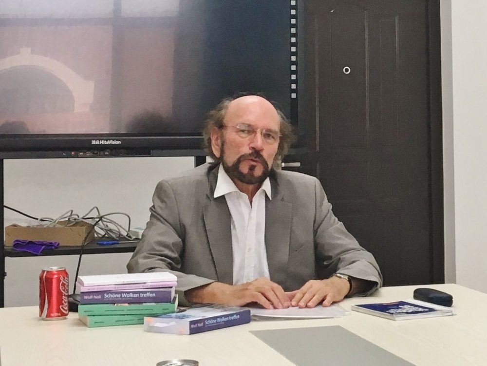Wulf Noll at the Maritime University of China, Qingdao (2017). Photo: Archive of the author.